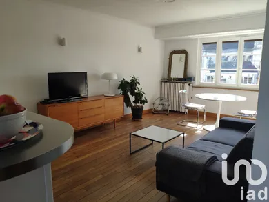 Apartment at Troyes (10000)