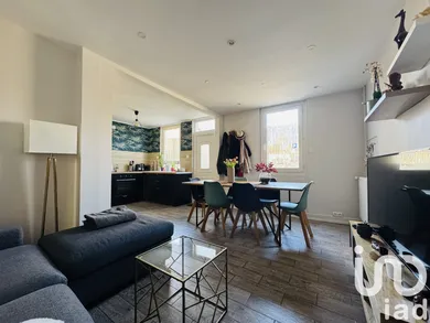 House at Pringy (77310)