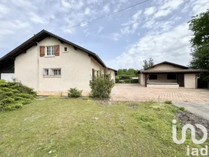Traditional house at Sanguinet (40460)