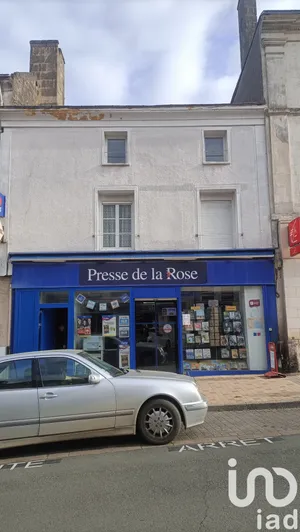 Building at Doué-en-Anjou (49700)