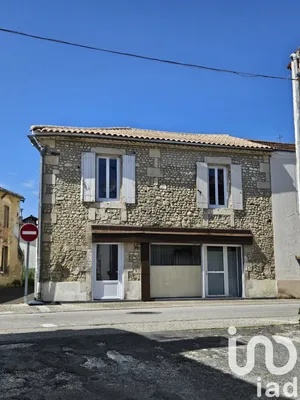 Maison à Saint-Bonnet-sur-Gironde (17150)