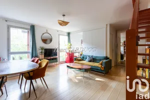 Duplex at Saint-Ouen-sur-Seine (93400)