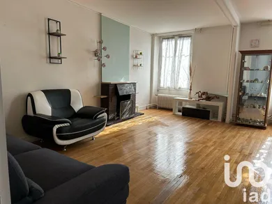 Townhouse in Gençay (86160)