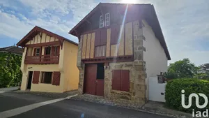 Maison de village à GARRIS (64120)