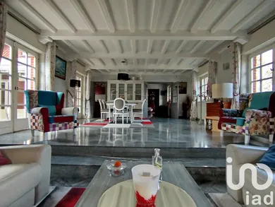 Architectural house in Wervicq-Sud (59117)