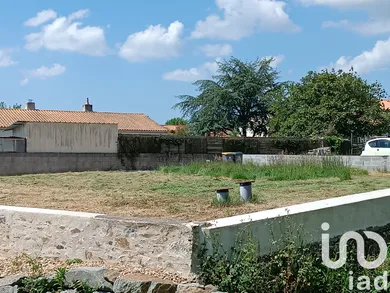 Terrain à bâtir à VAIRE (85150)