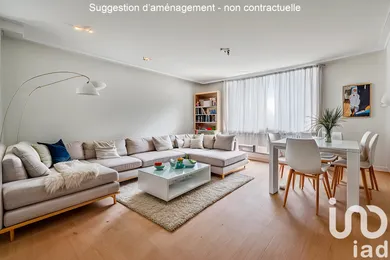 Apartment in Courbevoie (92400)