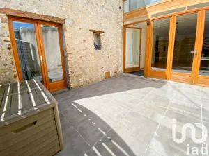 Appartement à Périgny (94520)