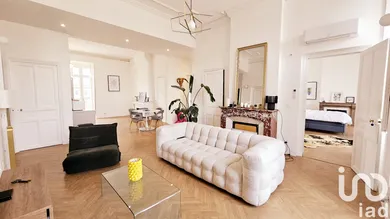 Apartment at Nîmes (30000)