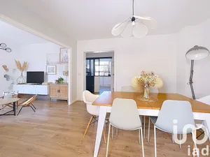 Apartment at Garches (92380)