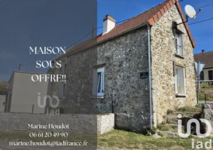 House at Monthurel (02330)