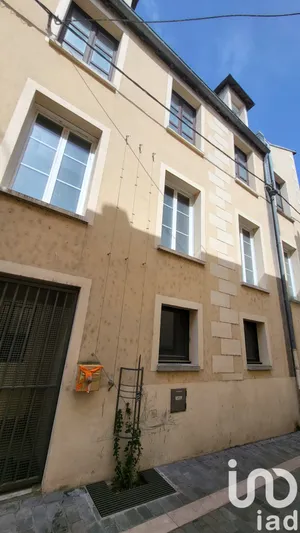 Building at Montargis (45200)