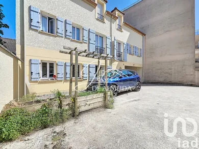 Apartment at Dammartin-en-Goële (77230)