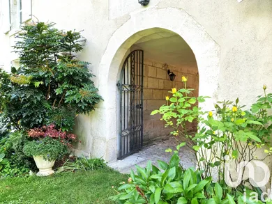 Mansion at Bourg-Charente (16200)