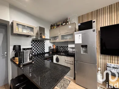 Apartment in Villeneuve-le-Roi (94290)