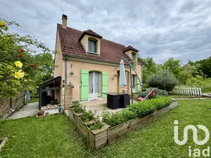 Maison à Saint-Pierre-lès-Nemours (77140)