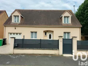 Maison traditionnelle à Allonnes (72700)