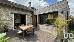 Park home at Saint-Martin-la-Garenne (78520)