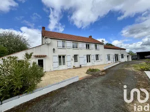 House at La Chaize-le-Vicomte (85310)