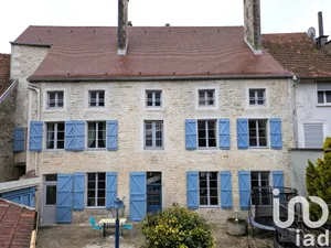 Demeure à Arc-en-Barrois (52210)