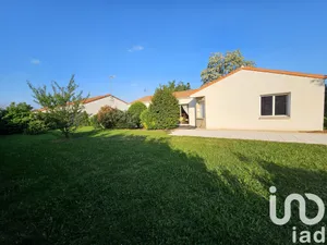House at Essarts en Bocage (85140)
