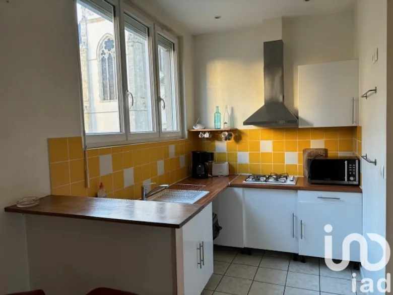 Appartement 4 pièces 61 m² · à Vals-les-Bains · 60,9 m² · 81 000 €