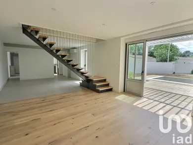 House in Saint-Laurent-de-la-Prée (17450)