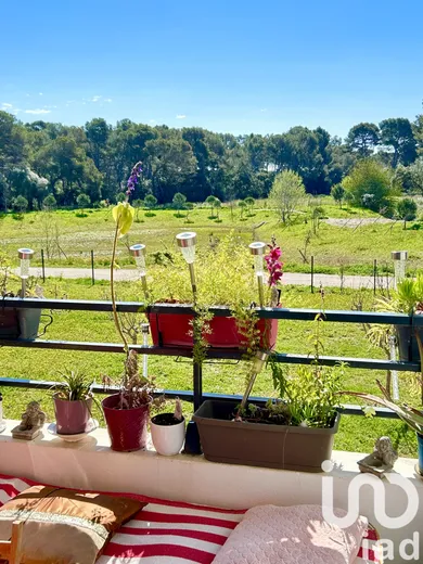 Apartment in La Londe-les-Maures (83250)