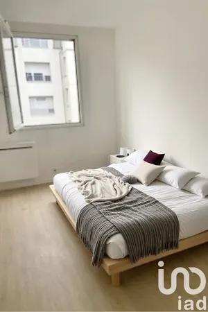 Apartment at Paris (75020)