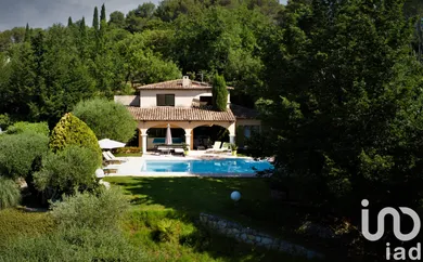 House in Roquefort-les-Pins (06330)