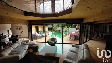 Architectural house at Générac (30510)