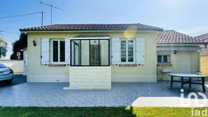 House at Saint-Parres-aux-Tertres (10410)