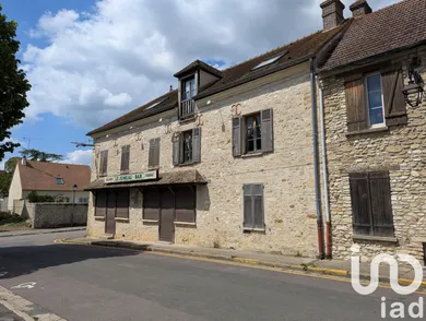 Village house at Guerville (78930)