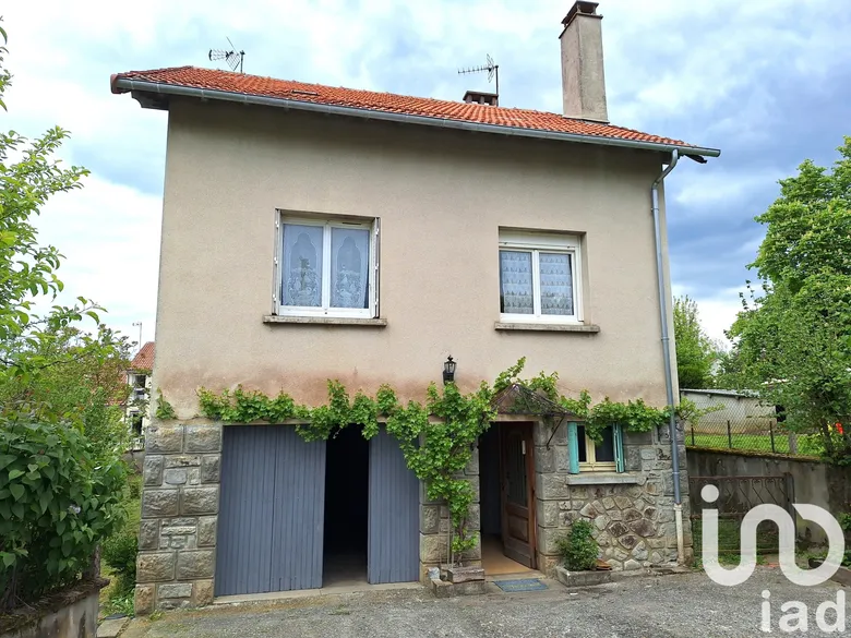 Maison 4 pièces 82 m² · à Arpajon-sur-Cère · 82 m² · 110 000 €