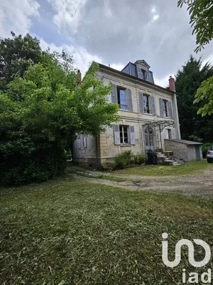 Mansion at Saâcy-sur-Marne (77730)