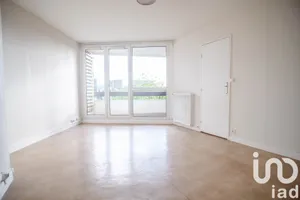 Apartment at Créteil (94000)