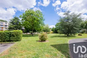 Appartement à Versailles (78000)