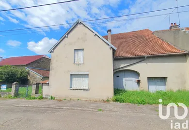 Village house at Baulay (70160)