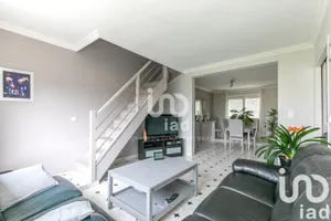 House at Rosny-sous-Bois (93110)