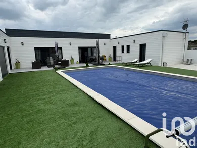 Maison d'architecte à Meschers-sur-Gironde (17132)