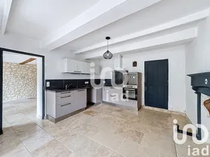 Apartment at Lacoste (84480)