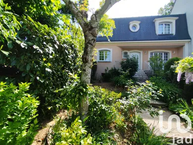 Traditional house in Pontault-Combault (77340)