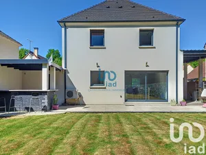 Maison à Fontenay-Trésigny (77610)