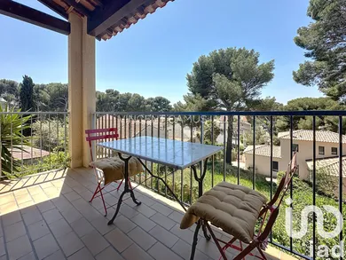 Apartment in Sanary-sur-Mer (83110)