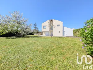 Maison à Lussac-les-Châteaux (86320)