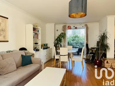 Apartment at Issy-les-Moulineaux (92130)