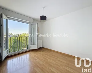 Apartment at Les Ulis (91940)
