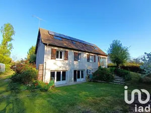 House at Paron (89100)