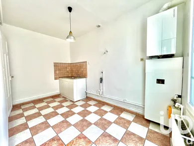 Townhouse in Sens (89100)
