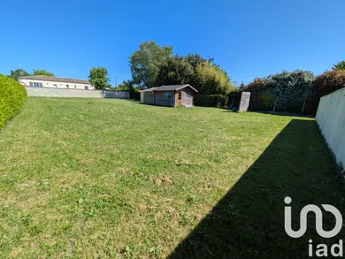 Terrain à bâtir à Nancras (17600)